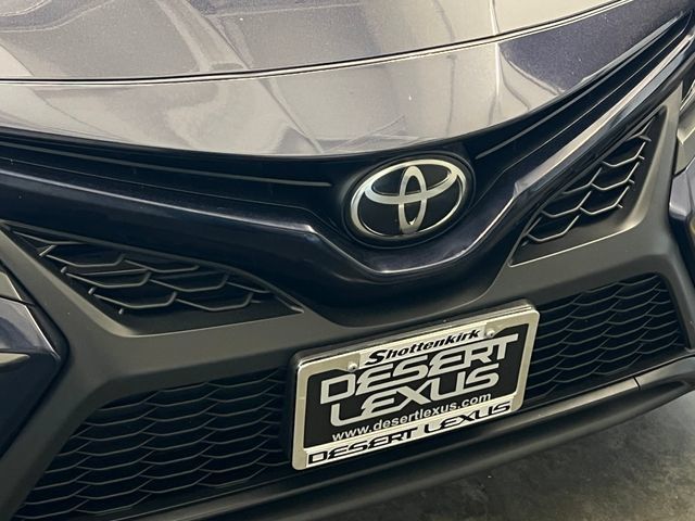 Used 2022 Toyota Camry SE FWD image 15