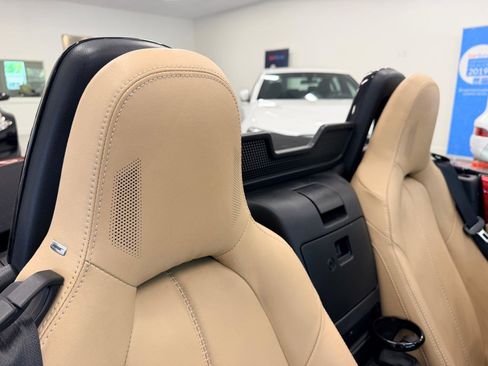 Used 2017 MAZDA MX-5 Miata Grand Touring RWD image 23