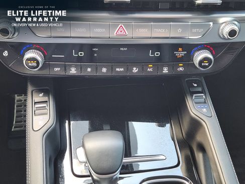 Certified 2024 Kia Telluride SX Prestige X-Line AWD/4WD image 16