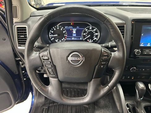 Used 2022 Nissan Frontier SV AWD/4WD image 16