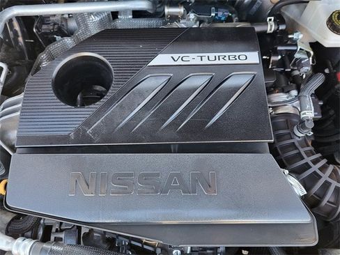 Used 2023 Nissan Rogue SV image 32