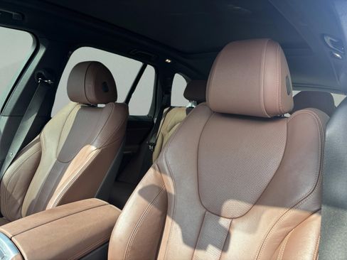 Used 2021 BMW X5 xDrive40i w/ Premium Package image 21