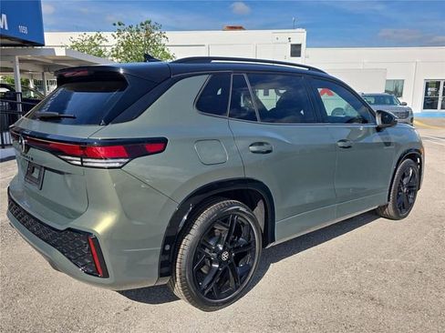 New 2026 Volkswagen Tiguan SE R-Line image 3