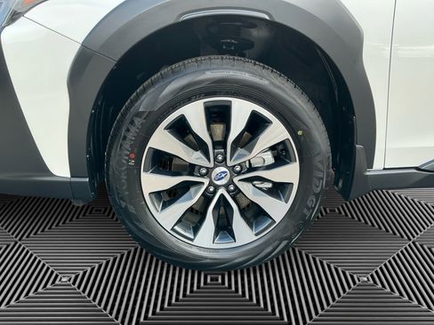 Used 2025 Subaru Outback Limited w/ Popular Package #2 AWD/4WD image 14