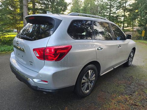 Used 2020 Nissan Pathfinder SL image 5