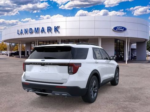 New 2026 Ford Explorer Active w/ Active Comfort Package AWD/4WD image 8