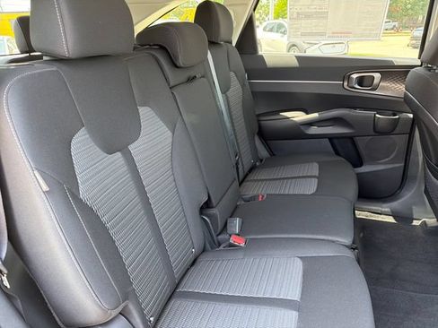 New 2026 Kia Sorento LX FWD image 22
