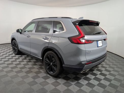 Used 2023 Honda CR-V Sport Touring image 3