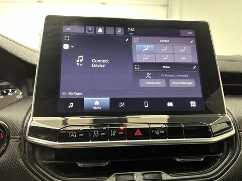 Used 2023 Jeep Compass Trailhawk AWD/4WD image 17
