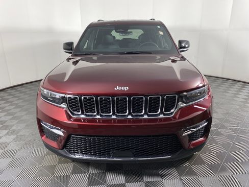New 2025 Jeep Grand Cherokee Limited image 12