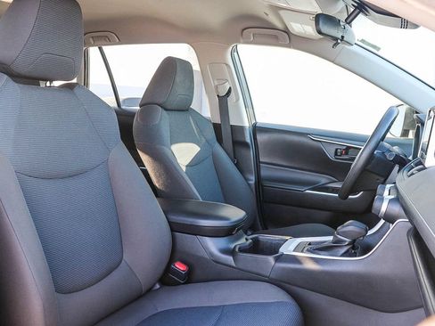 Used 2023 Toyota RAV4 LE FWD image 16