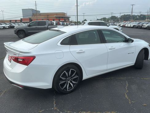 Used 2022 Chevrolet Malibu RS image 3