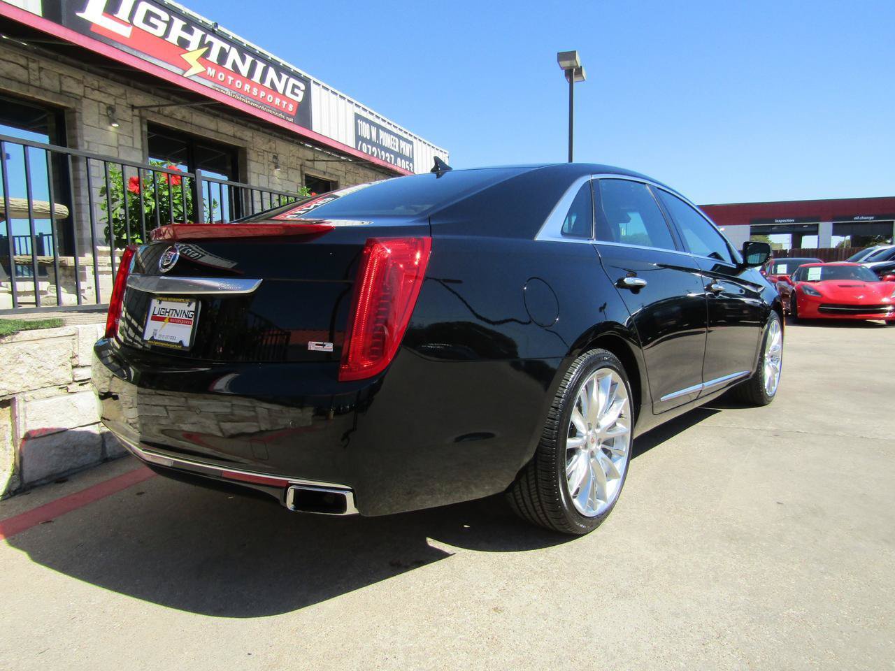 Used 2014 Cadillac XTS Platinum FWD image 4