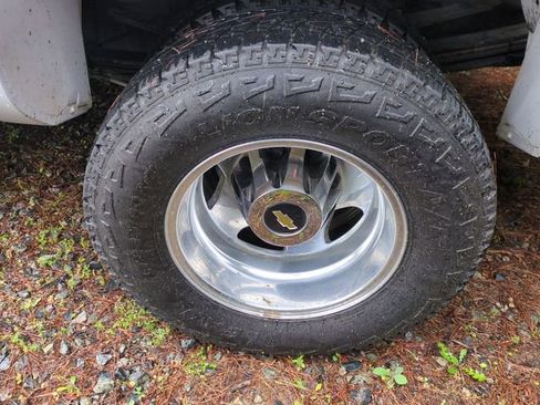 Used 2019 Chevrolet Silverado 3500 LTZ w/ Duramax Plus Package AWD/4WD image 9