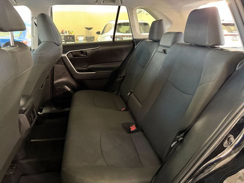Used 2025 Toyota RAV4 LE FWD image 31
