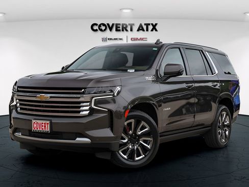 Used 2021 Chevrolet Tahoe High Country w/ Premium Package RWD image 2