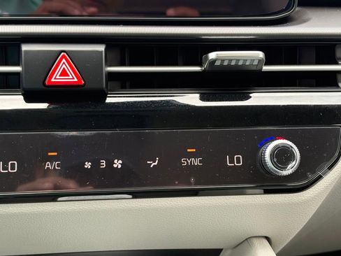 New 2026 Kia Sportage EX FWD image 26