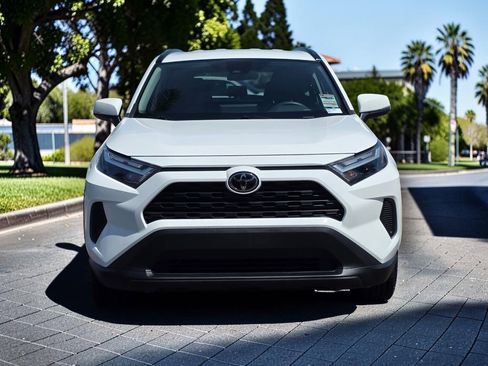 Used 2024 Toyota RAV4 XLE FWD image 3