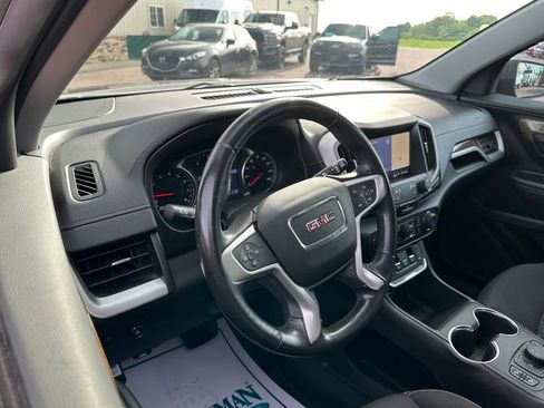 Used 2019 GMC Terrain SLE w/ Driver Convenience Package FWD image 2