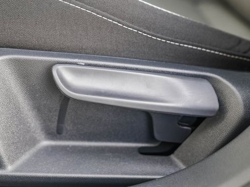 Used 2025 Volkswagen Jetta Sport image 20