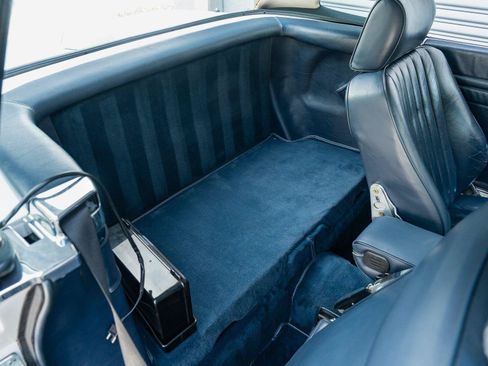 Used 1987 Mercedes-Benz 560 SL image 30