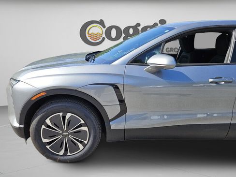 New 2025 Chevrolet Blazer EV LT image 6