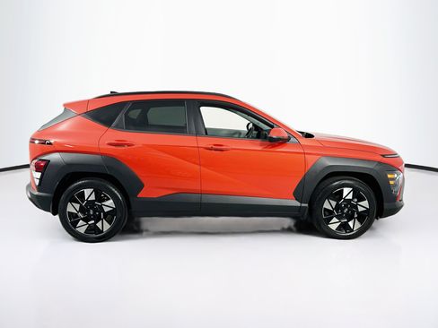 Used 2025 Hyundai Kona SEL FWD image 4