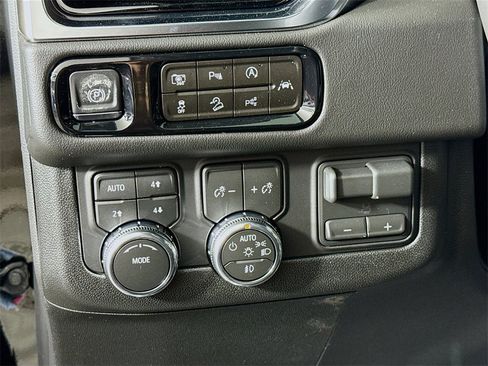 New 2026 GMC Yukon XL Elevation w/ Elevation Premium Package image 5