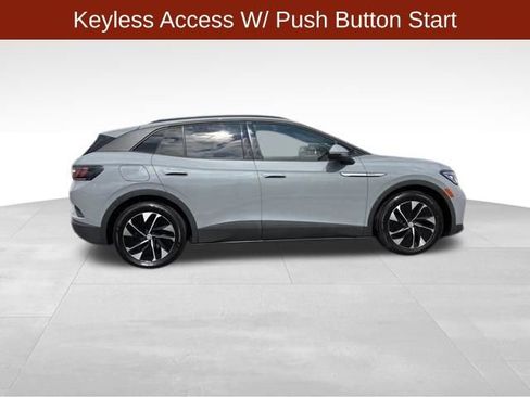 Used 2021 Volkswagen ID.4 Pro S image 8