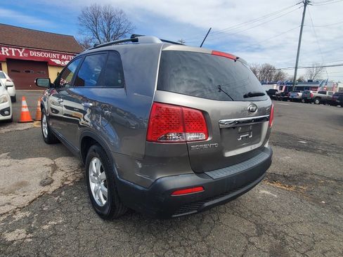 Used 2012 Kia Sorento LX w/ V6 Convenience Pkg image 3