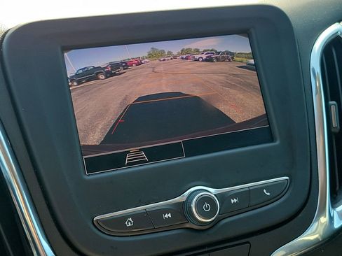 Certified 2023 Chevrolet Equinox LT FWD image 18
