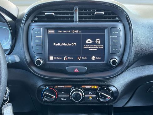 Used 2025 Kia Soul LX w/ LX Technology Package image 17