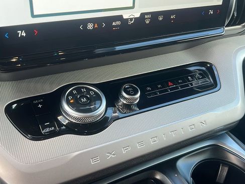 Certified 2025 Ford Expedition Max Active AWD/4WD image 18