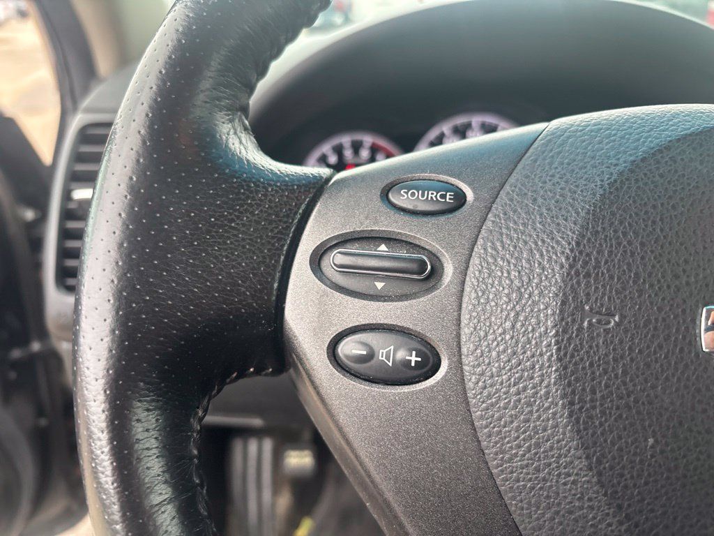 Used 2011 Nissan Altima 2.5 S w/ Convenience Pkg FWD image 16
