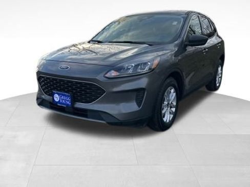 Used 2022 Ford Escape SE image 3