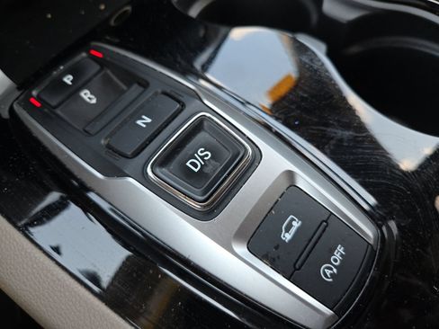 Used 2020 Honda Pilot Touring image 16