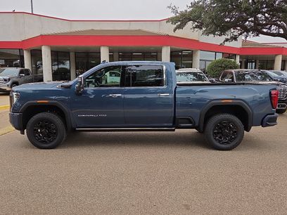 New 2026 GMC Sierra 2500 Denali Ultimate w/ LPO, Black Badging Package