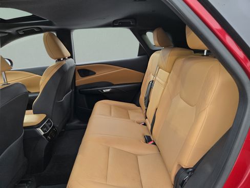 Used 2024 Lexus RX 350 Premium w/ Accessory Package (Z1) FWD image 18