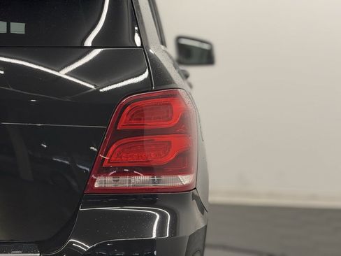 Used 2015 Mercedes-Benz GLK 350 2WD image 7