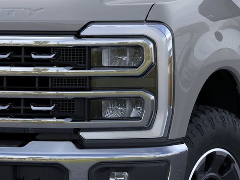 New 2026 Ford F250 XLT w/ XLT Premium Package AWD/4WD image 18