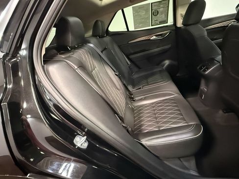 Used 2023 Buick Envision Avenir AWD/4WD image 14