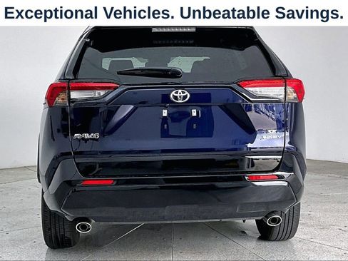 Used 2025 Toyota RAV4 SE AWD/4WD image 5
