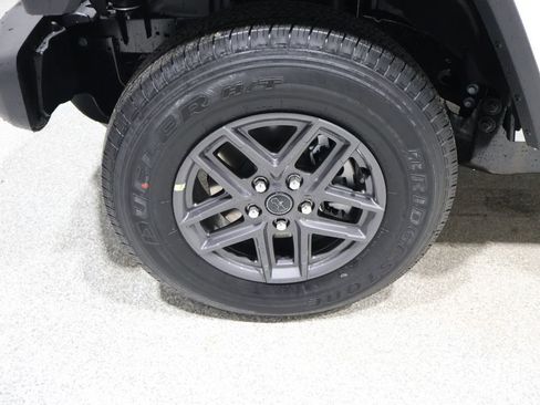 New 2026 Jeep Gladiator Sport image 6