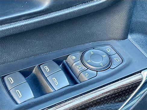 Used 2022 Chevrolet Silverado 2500 LTZ w/ LTZ Premium Package image 18