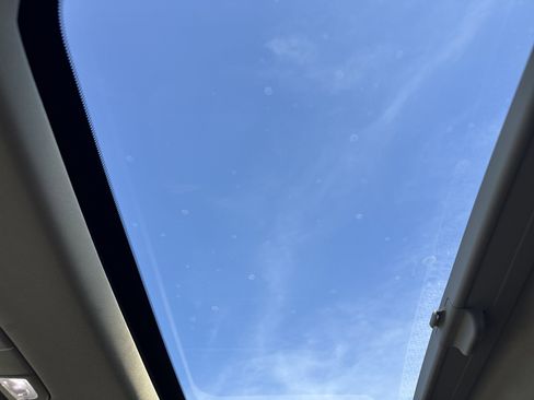 Used 2020 Buick Enclave Essence w/ Sound and Sites Package image 25