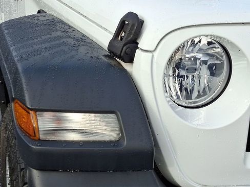 Used 2020 Jeep Wrangler Unlimited Sport S image 12