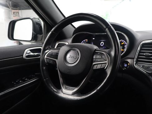 Used 2018 Jeep Grand Cherokee Altitude AWD/4WD image 30