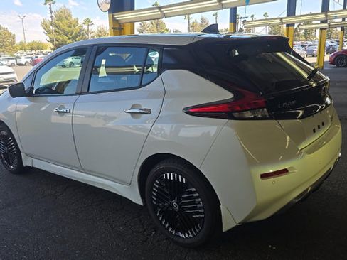 Certified 2025 Nissan Leaf SV Plus FWD image 4