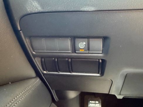 Used 2023 Nissan Armada SV image 32