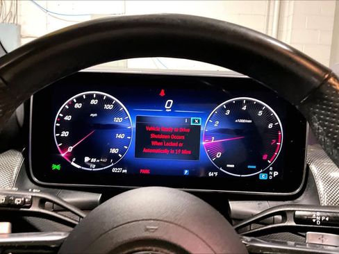 Used 2023 Mercedes-Benz GLC 300 4MATIC w/ AMG Line image 26